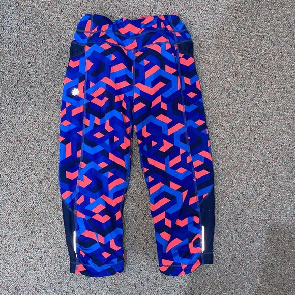 Athelta medium print leggings size medium; cropped - Picture 1 of 2